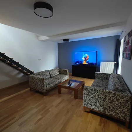 Dolna 4 - Apartments In Direct Centrum On City Square Banska Bystrica Room photo