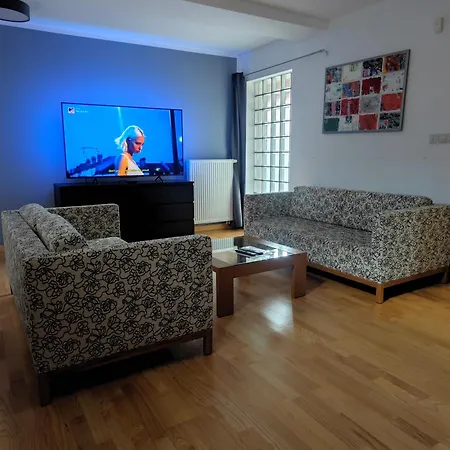 Dolna 4 - Apartments In Direct Centrum On City Square Banska Bystrica Room photo