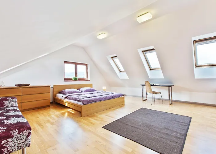Dolna 4 - Apartments In Direct Centrum On City Square