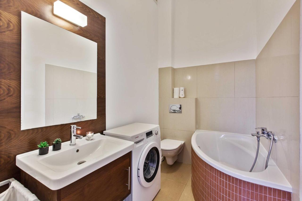 Apartment Dolna 4 - In Direct Centrum On Square
