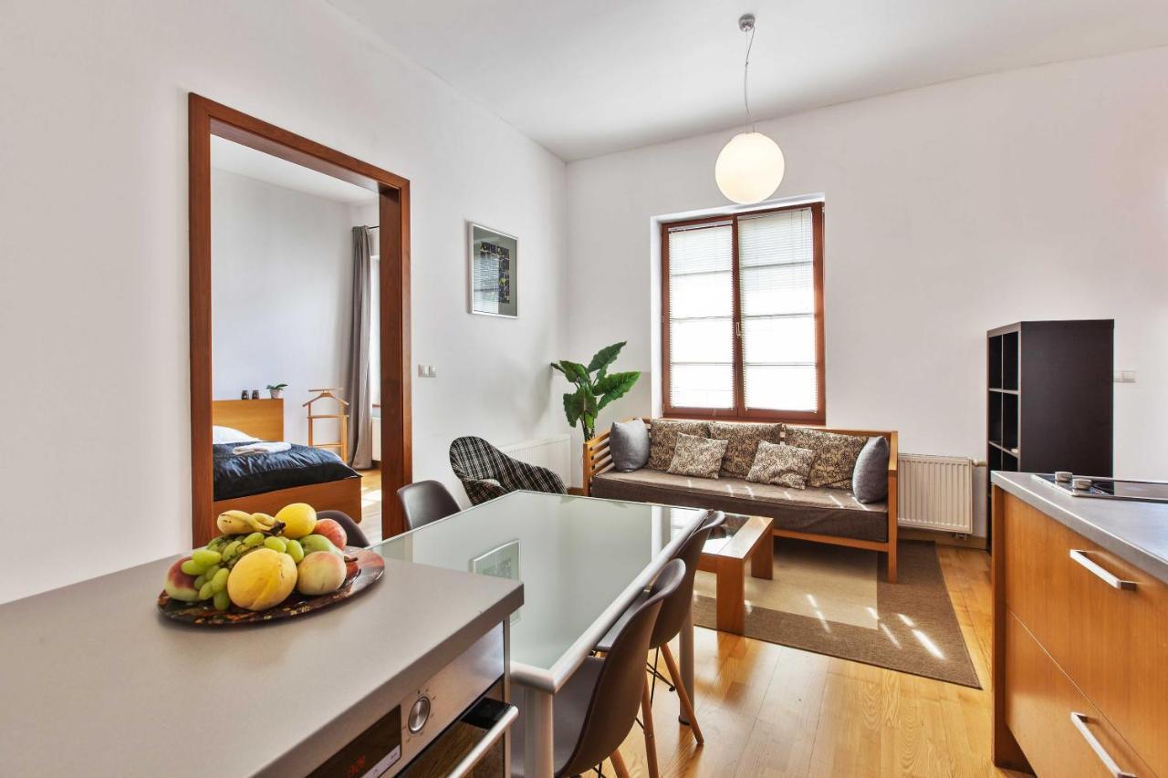 Dolna 4 - In Direct Centrum On Square *